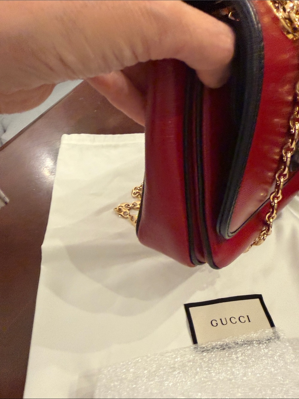 Gucci Red Leather Shoulder Bag with Gold Chain - Picture 8 of 13